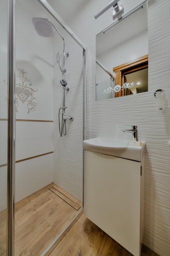 Bathroom 3, Willa Goralski Styl - Jacuzzi, Sauna, Goralska Goscinnosc, Tatra