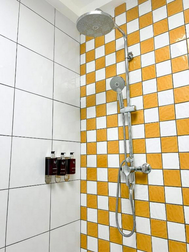 Bathroom 5, Senglao Boutique Hotel, Luang Prabang
