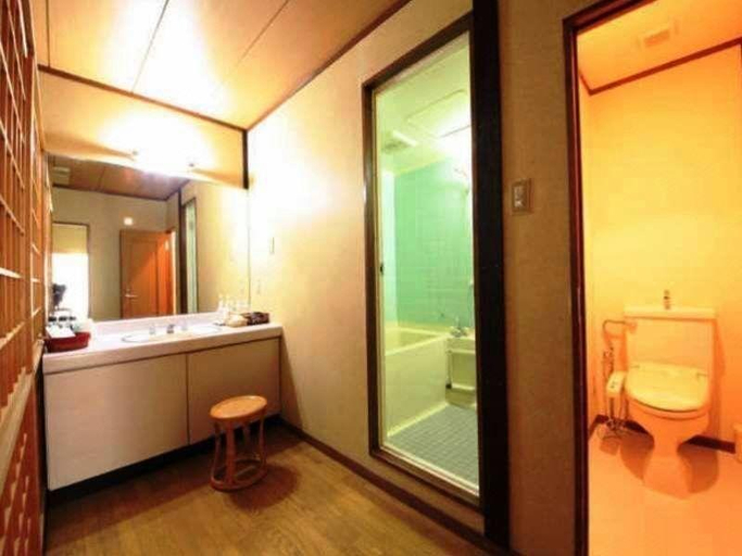 Bathroom 3, Nanpeidai Onsen Hotel, Nakagawa