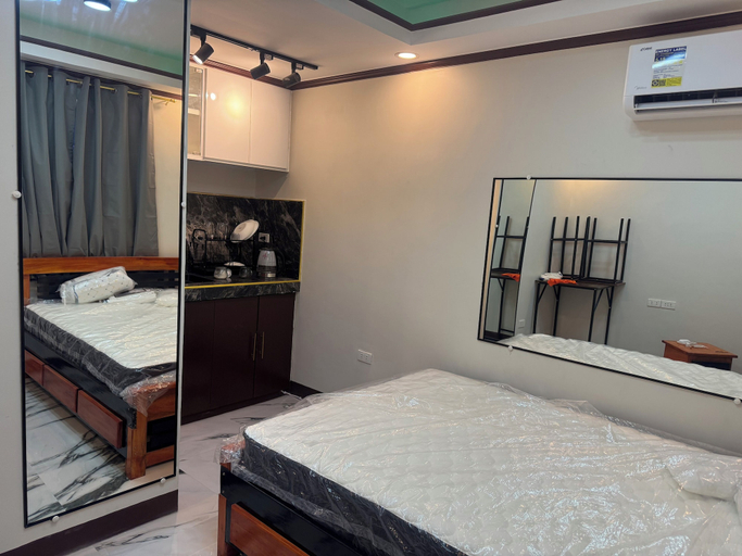 Room 3, Kabayan Hotel, Aliaga