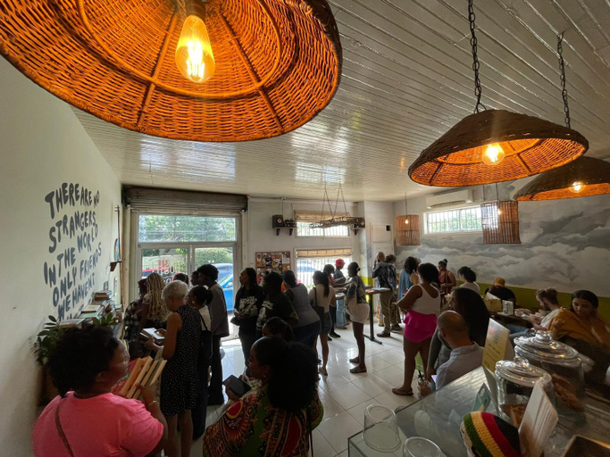 Food & Drinks 3, Ragamuffin Hostel