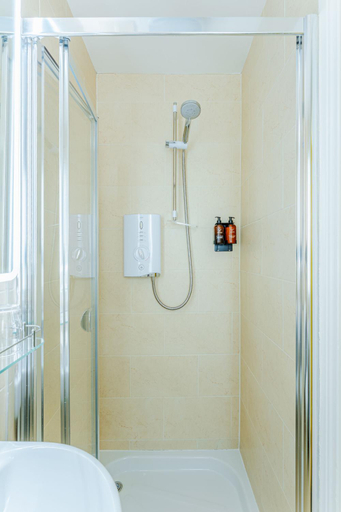 Bathroom 4, Dan Linehan's B&B