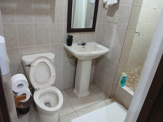 Bathroom 3, BELLA SOMBRA DOWNTOWN