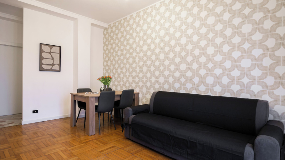 Others 4, Italianway Comfort - Sammartini 35, Milano