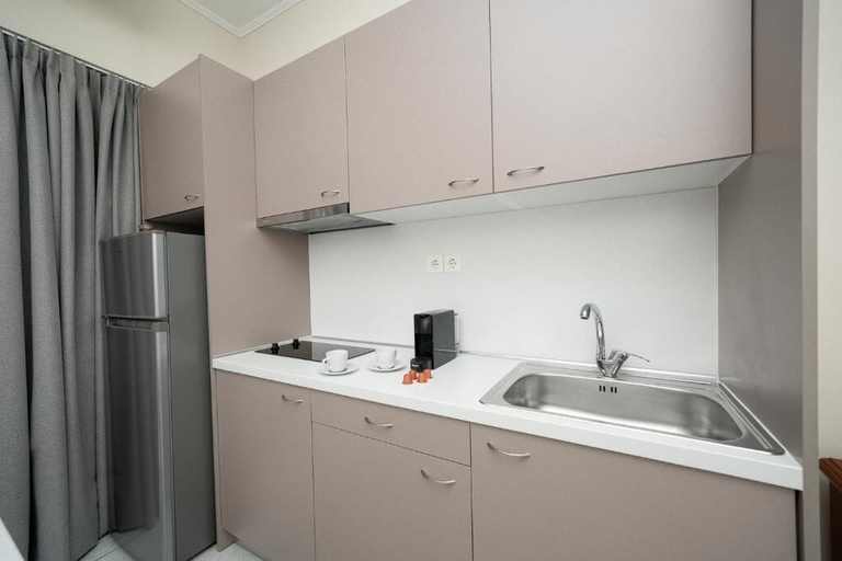 Private kitchen 5, Bed & Fligth, Attica
