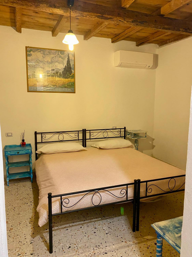 Bedroom 4, Locanda Al Cavaliere, Bologna