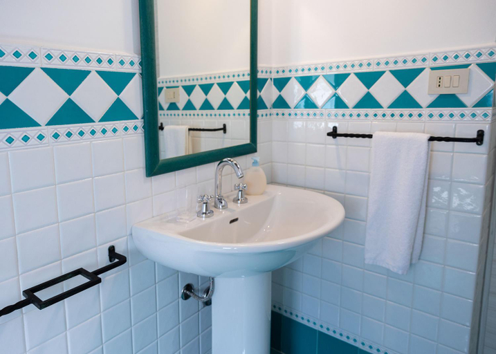 Bathroom, VILLA ROSETTA ampi spazi esterni WIFI FREE, Palermo