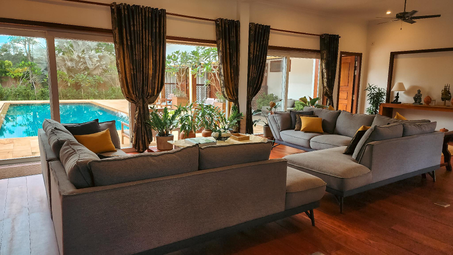 Public Area 4, Colonial Estate, 12BR, Sleeps up to 32, Siem Reap