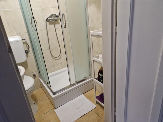 Bathroom 2, "Apartment Lavanda Idila" speed WiFi, Zagreb