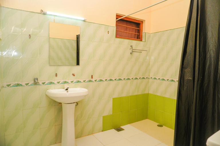 Bathroom 3, Sun and Green Eco Lodge - Dambulla, Dambulla