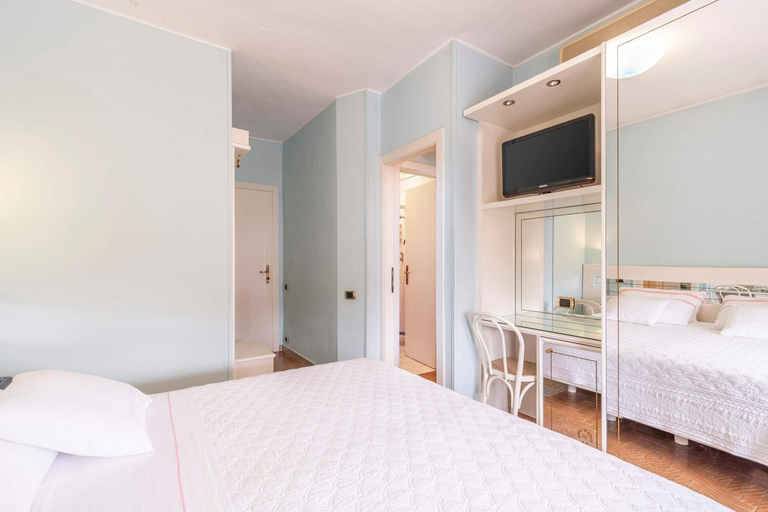 Bedroom 3, Hotel Matilde, Massa Carrara