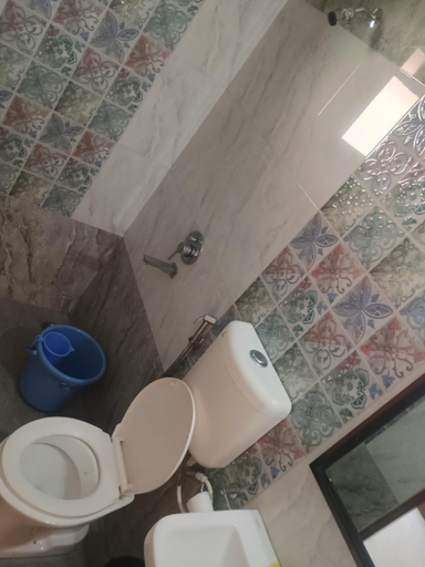 Bathroom 5, Delight Hostel Goa Candolim, North Goa