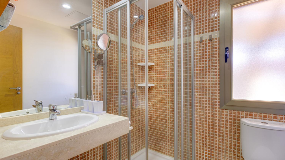 Bathroom 4, Villa Magna, Las Palmas