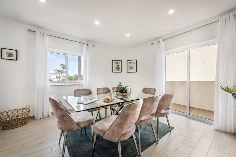 Others 5, Villa Simoes, Albufeira