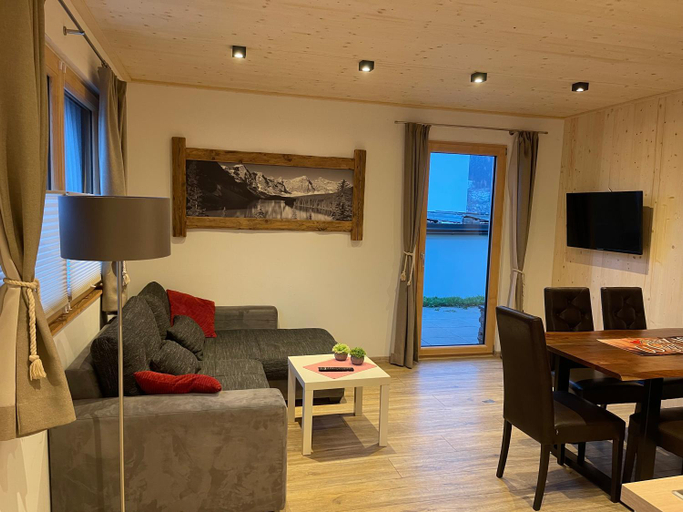 Others 4, Chalet Fugen, Schwaz
