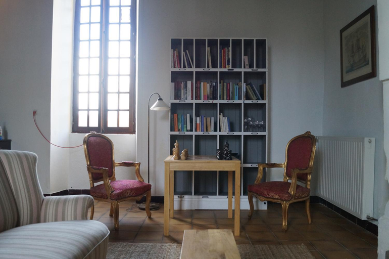 Others 4, Le Vieux Chateau de Saint Martin-Lars, Vendée