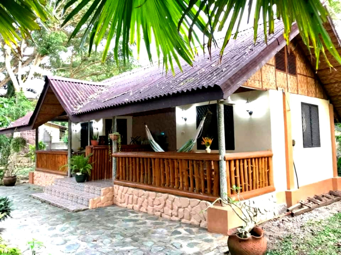 Exterior 3, Bananaland Cottages, Panglao