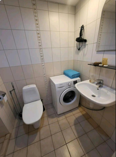 Bathroom 2, Joe Apartments, Tallinn