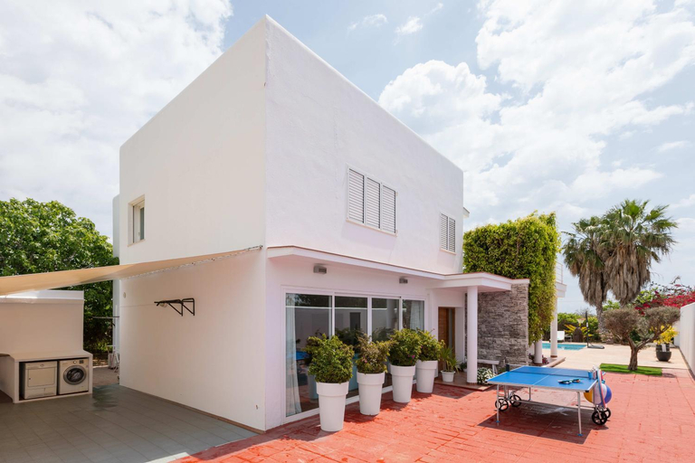 Exterior & Views 1, Villa Mara- Close Playa den Bossa beach, Baleares