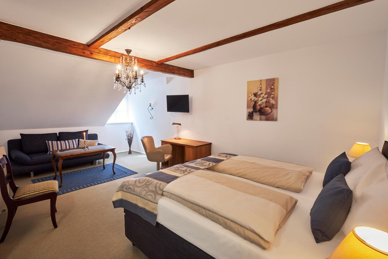 Bedroom 2, Schloss - Schenke Tunzenberg, Dingolfing-Landau