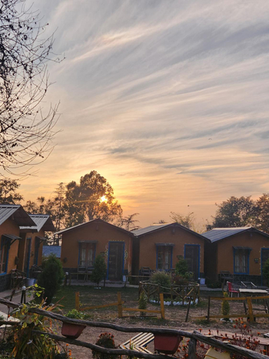 Exterior & Views 1, Monkey Mud House and Glamps, Bir, Kangra