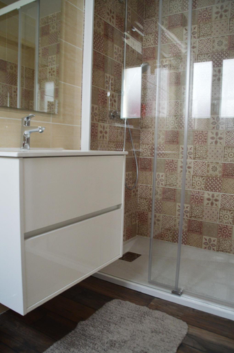 Bathroom 2, Au fil du temps, Indre-et-Loire
