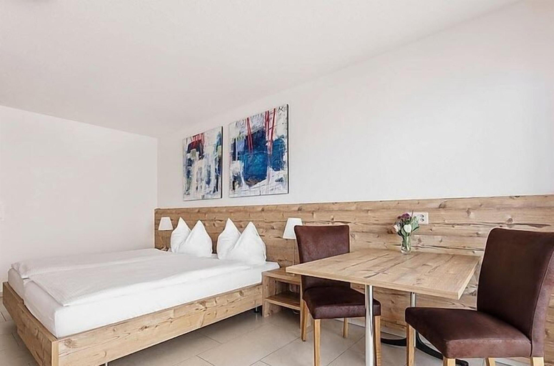 Bedroom 3, Aparthotel Wiggertal - Self-Check-in, Willisau