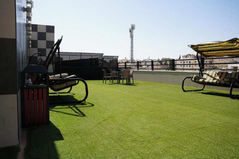 Property grounds, almansi Hotels, Ardhah