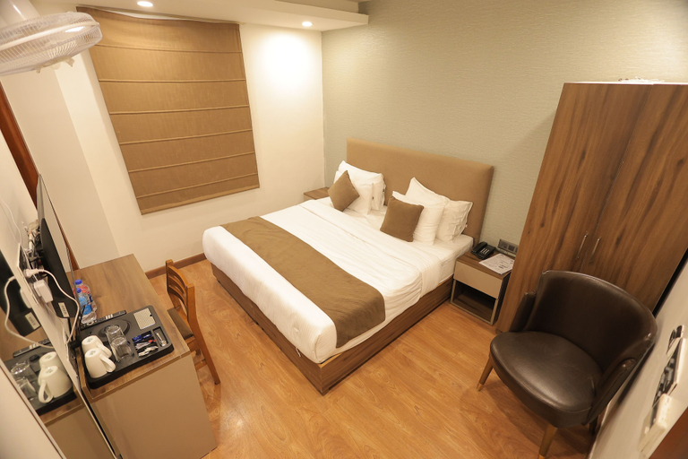 Room 3, Hotel Royal Galaxy Blest Park, Delhi