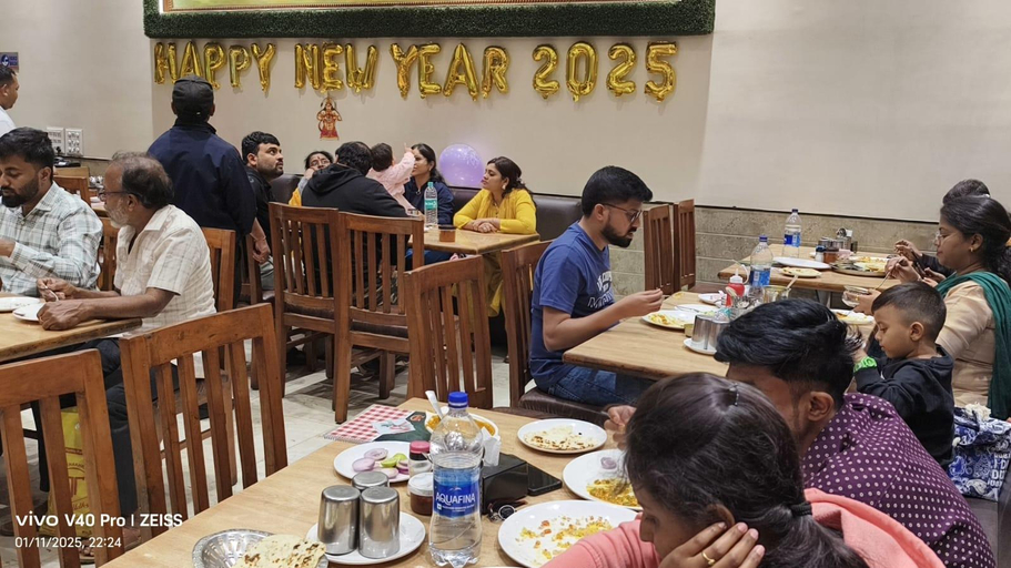 Food & Drinks 5, HOTEL ABHISHEK, Ahmadnagar