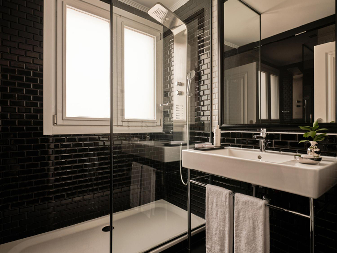 Bathroom 3, The Principal Madrid Hotel, Madrid
