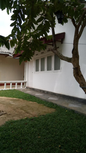 4, Leisure in Galle, Galle Four Gravets