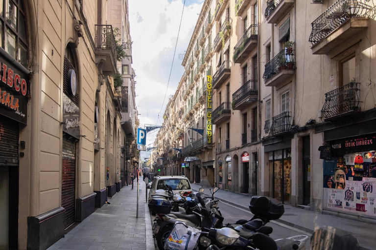Others 4, Gaudi Ramblas, Barcelona