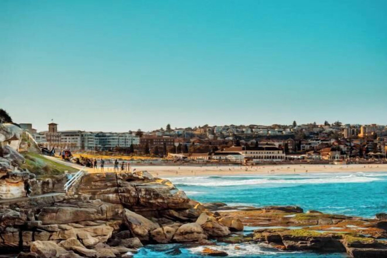 Beach 5, Ocean view luxury 3 bedroom home with balcony, Sydney