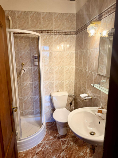 Bathroom 3, Hotel Chicago, Chomutov