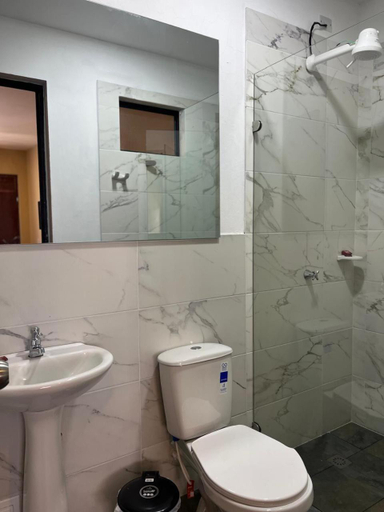 Bathroom 3, Casa Candelaria Hotel, Machetá