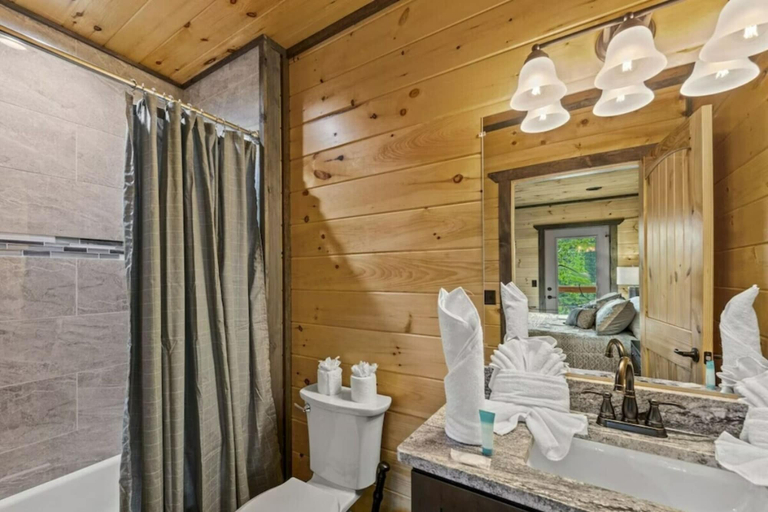 Bathroom 3, Smoky Top Cabin, Sevier