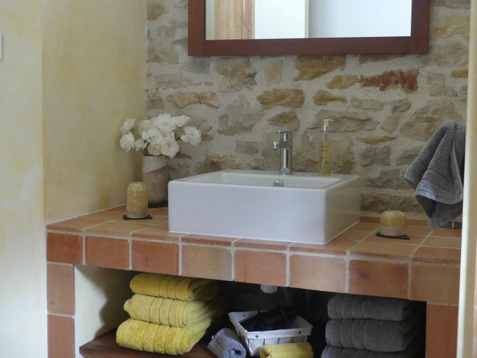 Bathroom, Studio Natur'ailes, Le Hameau du Quercy, romantique, campagne, piscine naturelle, Lot