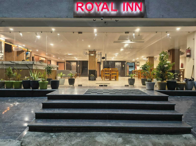 Lobby 5, White Panda Hotels Royal Inn, Dehradun