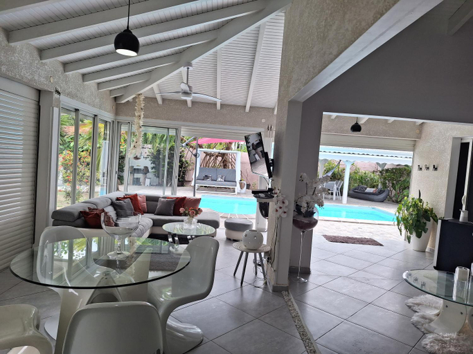 Food & Drinks, Villa Almeida a 500m de la plage, Sainte-Anne