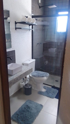 Bathroom, Recanto Apoena, Santa Isabel