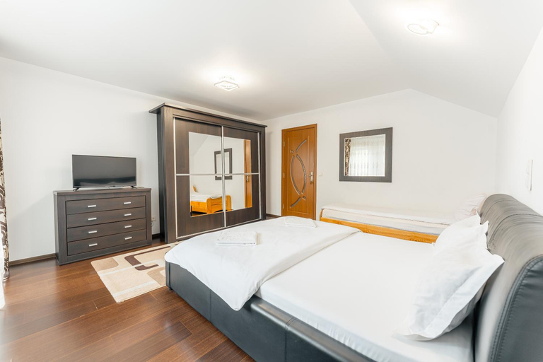 Bedroom 2, Pensiunea Suci, Botiza