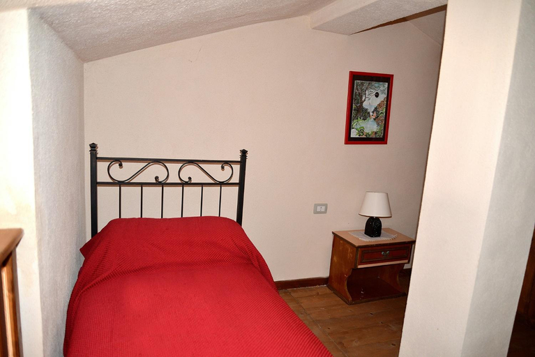 Bedroom 2, Hotel Valle del Cedrino, Nuoro