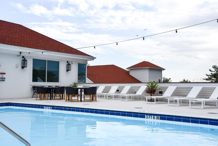 Sport & Beauty 5, Rod ‘N’ Reel Resort, Calvert