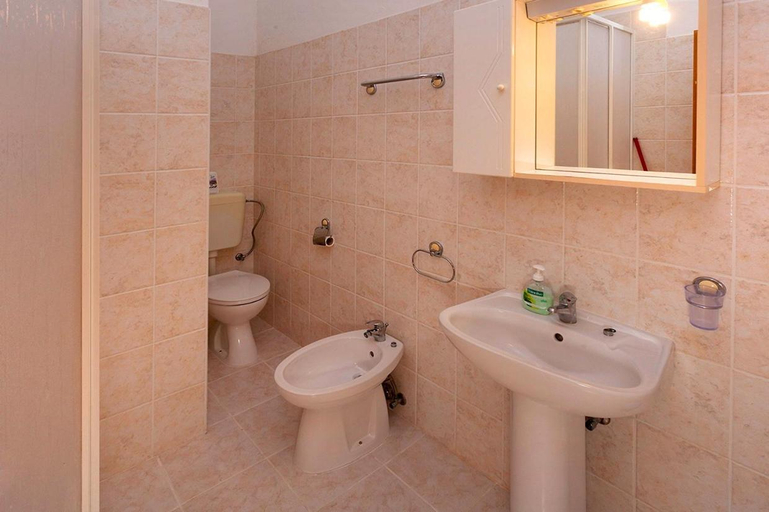 Bathroom 3, Klara in Porec * Istrien, Poreč