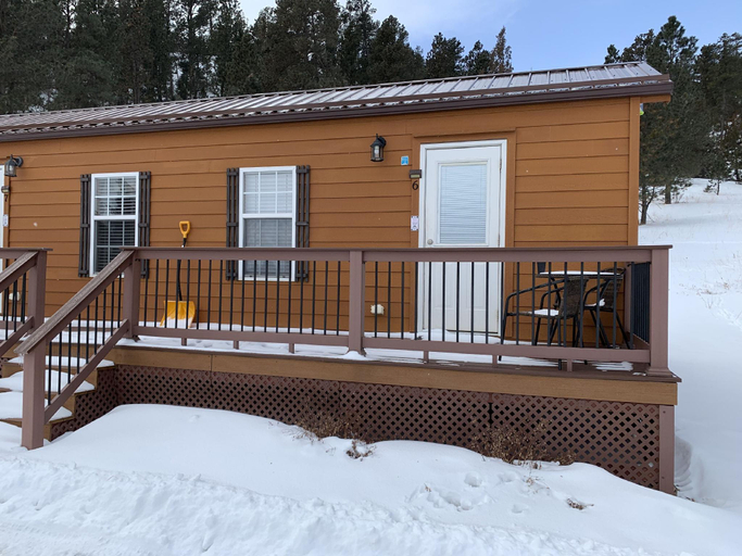 Exterior & Views 1, Bearlodge Mountain Resort, Crook