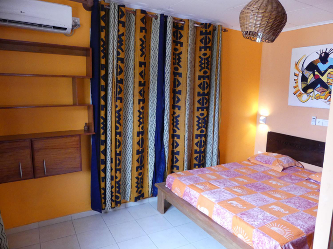 Bedroom 5, Villa Charlestine, Mfoundi