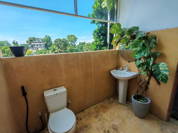 Bathroom 3, Nature Home, Weligama
