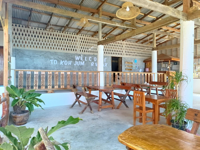Food & Drinks 4, Kohjum Relax Beach, Nua Khlong