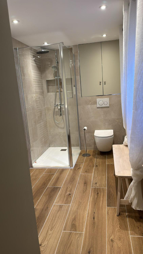 Bathroom 2, Les Maisons d'Augustine, demeure de charme de la cour Ste Catherine, Calvados